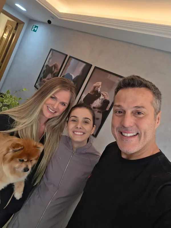 Júlio César em atendimento oftalmológico veterinário